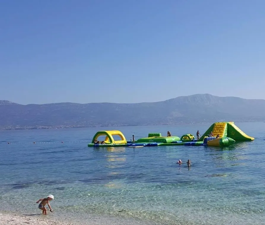 Apartment In Slatine With Sea View, Balcony, Air Conditioning, Wi-Fi