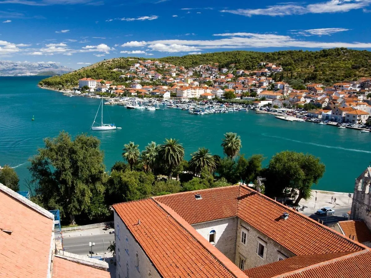 Apartment In Slatine With Sea View, Balcony, Air Conditioning, Wi-Fi 0*,  Croatia
