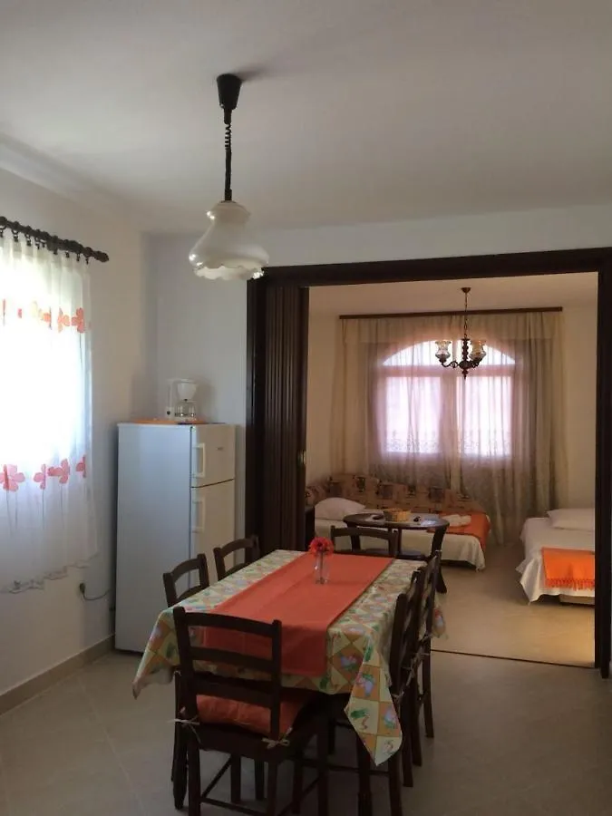 Apartment In Slatine With Sea View, Balcony, Air Conditioning, Wi-Fi